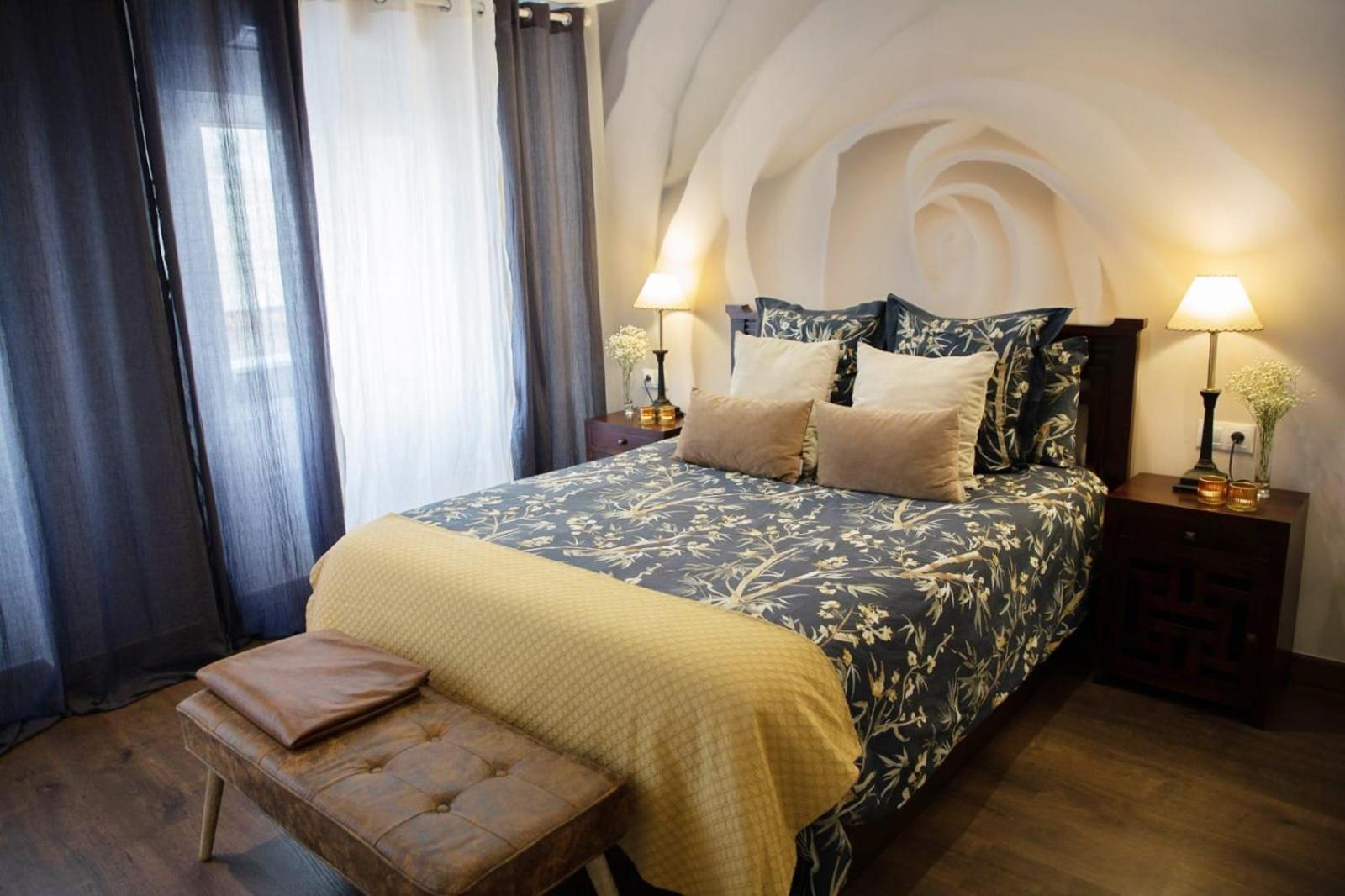 Luxury New Centre & Beach, *